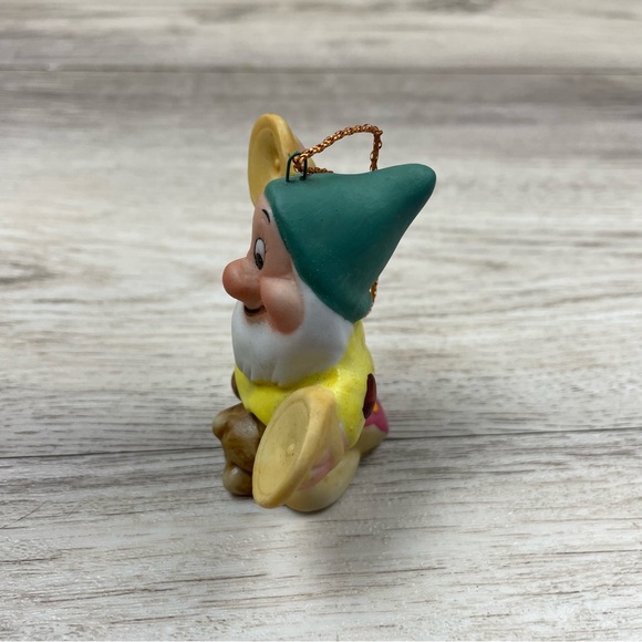 1987 Walt Disney Seven Dwarfs Bashful Playing Cymbals Schmid Ornament - Picture 2 of 7